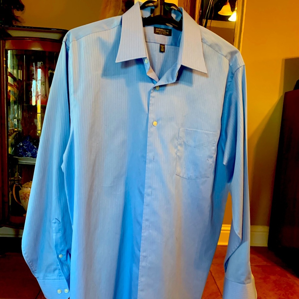 Men’s long sleeve button down shirt. Arrow.